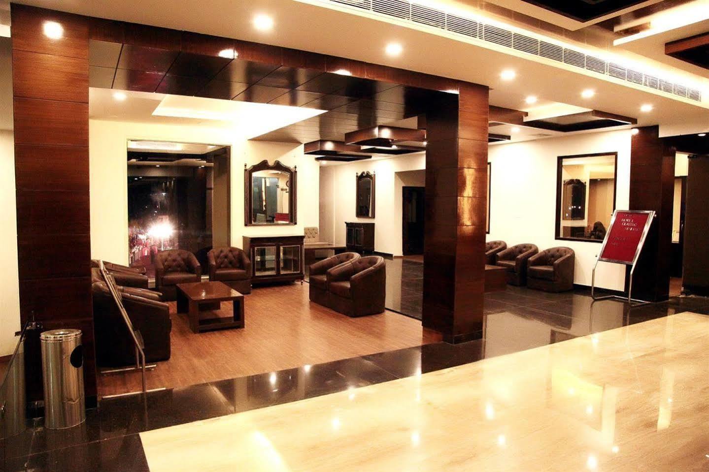 Hotel Classic Residency Kālka Exterior foto